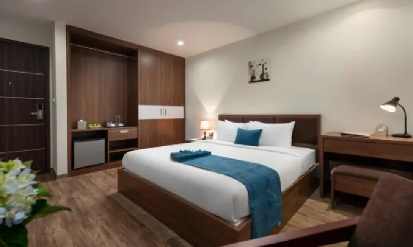 La Batisse Kim Ma Hotel Отели рядом с достопримечательностью «Мавзолей Хо Ши Мина»