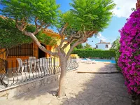 Les Canyes Hotels in Els Poblets