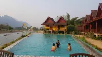 River View Bungalows - Beach