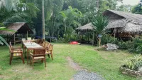 Jungle Garden Hotel di Pantai Lonely / Teluk Bai Lan