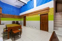 OYO Life 3720 Homestay Gayatri Janti Hôtels à : Sukun