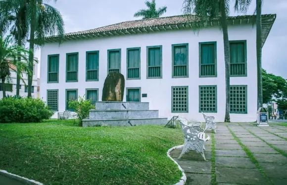 伊塔佩廷加酒店