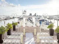 Miami Marriott Biscayne Bay Hotels near Frost Science