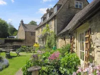 Guiting Guest House