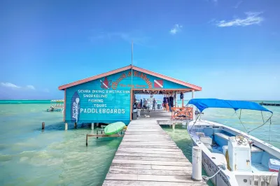 Blue Tang Inn Hotel dekat Hol Chan Marine Reserve