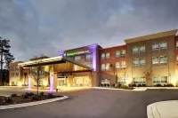 Holiday Inn Express & Suites Charleston NE MT Pleasant US17 Các khách sạn ở Charleston