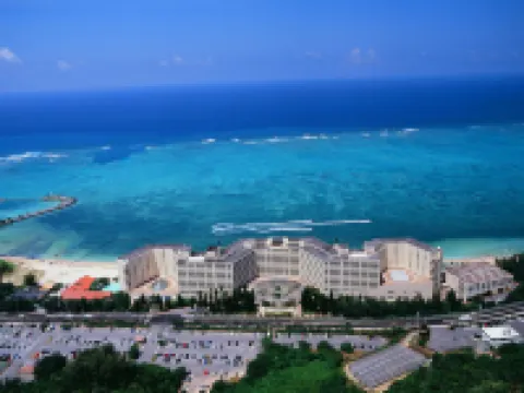 リザンシーパークホテル谷茶ベイ 恩納村のホテル