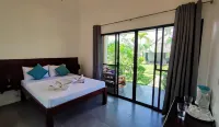 Cabagnow Seaside Resort - balcony