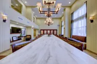 Hampton Inn & Suites Harrisburg/North - 2-Star