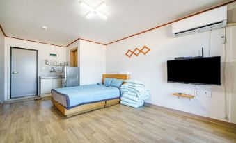 Goseong Tongil Beach Pension