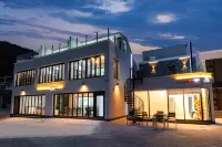 Tongyeong Amigo Resort 長蛇島海上公園附近的飯店