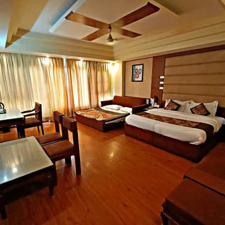 Hotel Vishnu Palace