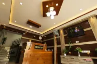 Karapuzha Residency