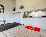 Econo Lodge Inn & Suites Hotel di Long Beach
