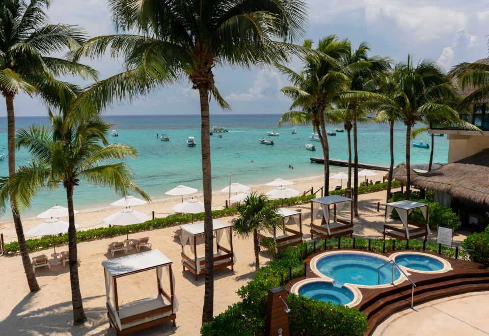 The Reef Coco Beach Resort Over view