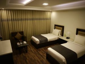 Hotel Swarnaa Paradise