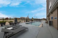 Four Points by Sheraton Plano - Pool