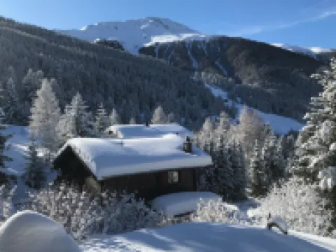 Chalet Kibou Hotels in Raron