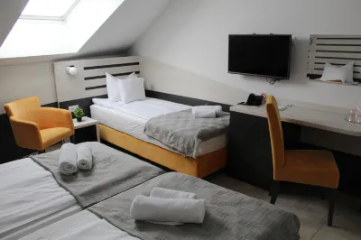Garni Hotel 11Tica DM Hotels in Cenej