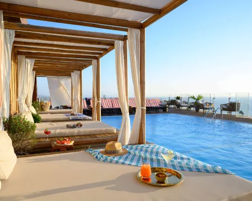 The Carlton Tel Aviv Hotels near HaTachana