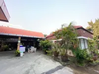 Phunumfha Hotel @Chum Phae - Khon Kaen Hotel dekat Wat Pa Ban Kae