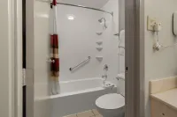 Red Roof Inn & Suites Cave City Hotels in 