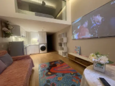 又又家温馨LOFT公寓（杭州東站萬象滙店）