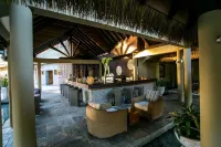 Le Domaine de L Orangeraie Resort et Spa - bar