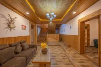 Seven Hills Resort Manali by Him Haults Hospitality Hotel di Haripur