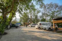 Summit Green Lake Tea Resort & Spa - parking
