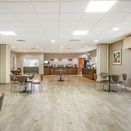 Best Western Plus Brunswick Inn  Suites