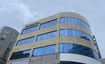 Incheon (Unseo-Dong) DK Airport Hotel