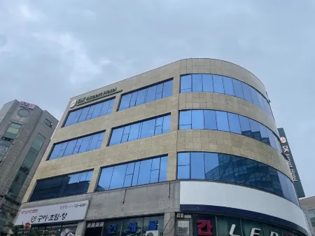 Incheon (Unseo-Dong) DK Airport Hotel Отели рядом с достопримечательностью «Incheon Coastal Passenger Terminal»