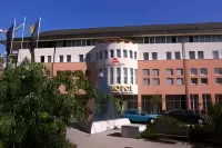 Hotel Metropol Hotels near Kinderspielplatz Zum Steg