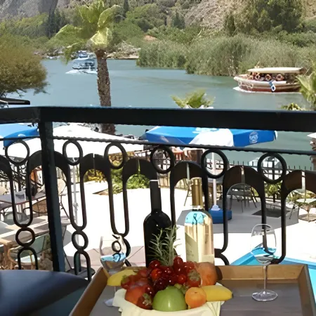 Caria Hotel