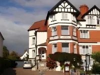 Beachmount Holiday Apartments