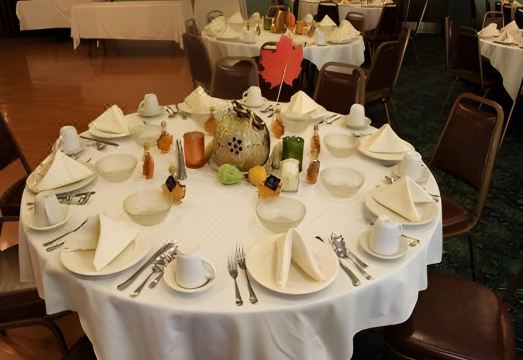 레드 루프 인 & 스위트 허키머 조식