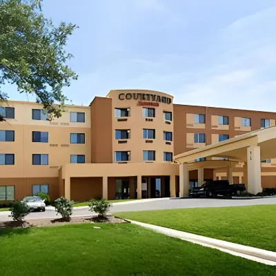 Courtyard by Marriott San Antonio Lackland Hotels near V J Keefe Stadium