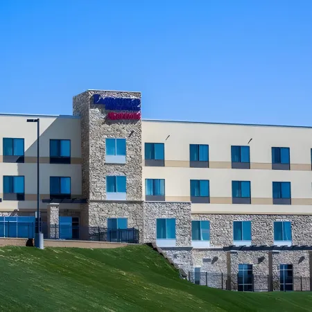 Fairfield Inn & Suites Lincoln Southeast