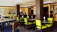 Holiday Inn Express & Suites WALLER - PRAIRIE VIEW by IHG - breakfast