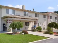 Super 8 by Wyndham Canonsburg/Pittsburgh Area