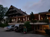 Hotel Schwärs Löwen Freiburg Hotels in Kirchzarten