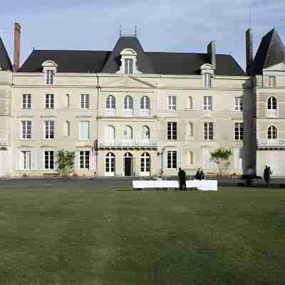 Château de Briançon, The Originals Relais Hotel Exterior