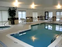弗雷德克王子村SpringHill Suites飯店 - 游泳池