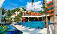 Swiss-Belhotel Silae Palu - piscina