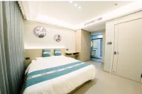 Fangdong Xiaoxiao Lan Apartment (Funing Dadao Branch)