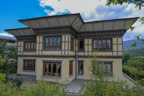 Nirvana Lodge