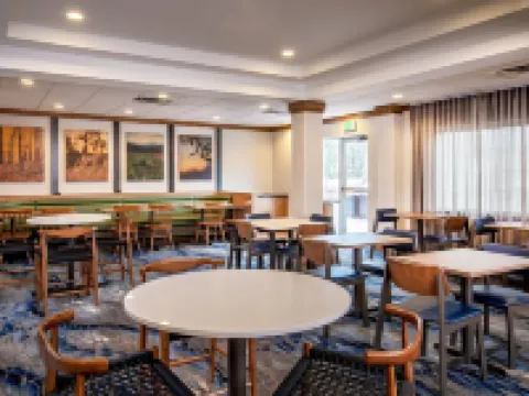 Fairfield Inn & Suites Saratoga Malta Hotels in Malta