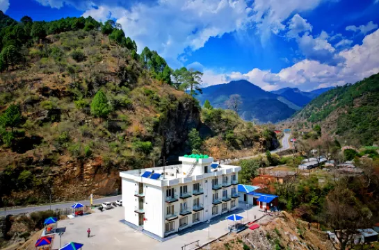 Hotel Hill River View Resort