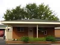 OYO Hotel Luling TX Downtown I-10/US-90 - parking